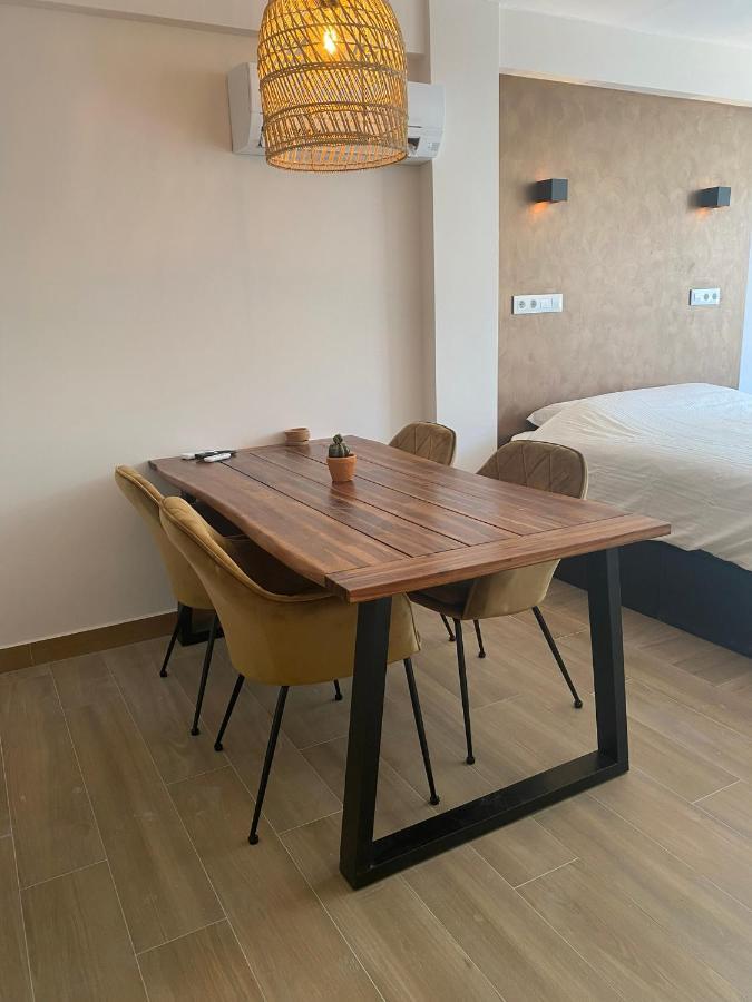 Studio Don Jim Family, Beautiful Luxurious New Studio Near Arenal Beach 哈维亚 外观 照片